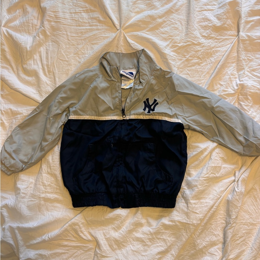 Majestic Gray & Navy New York Yankees Windbreaker Jacket